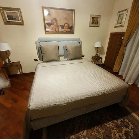 Mary Grace House Appartement Rome Buitenkant foto